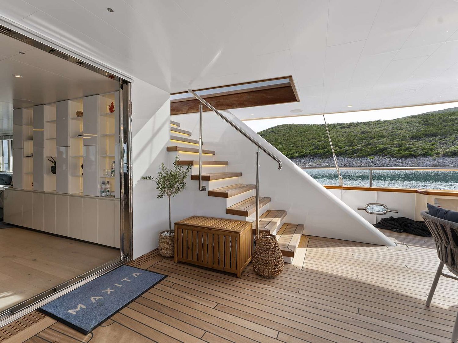 yacht-110998