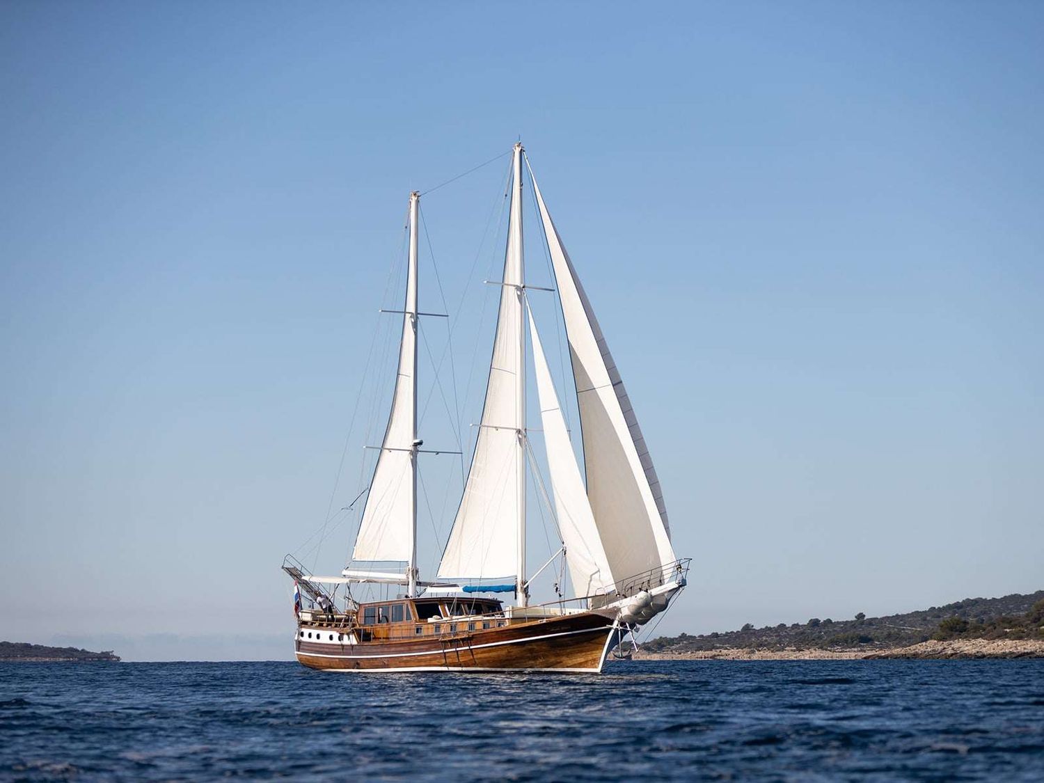 yacht-111120