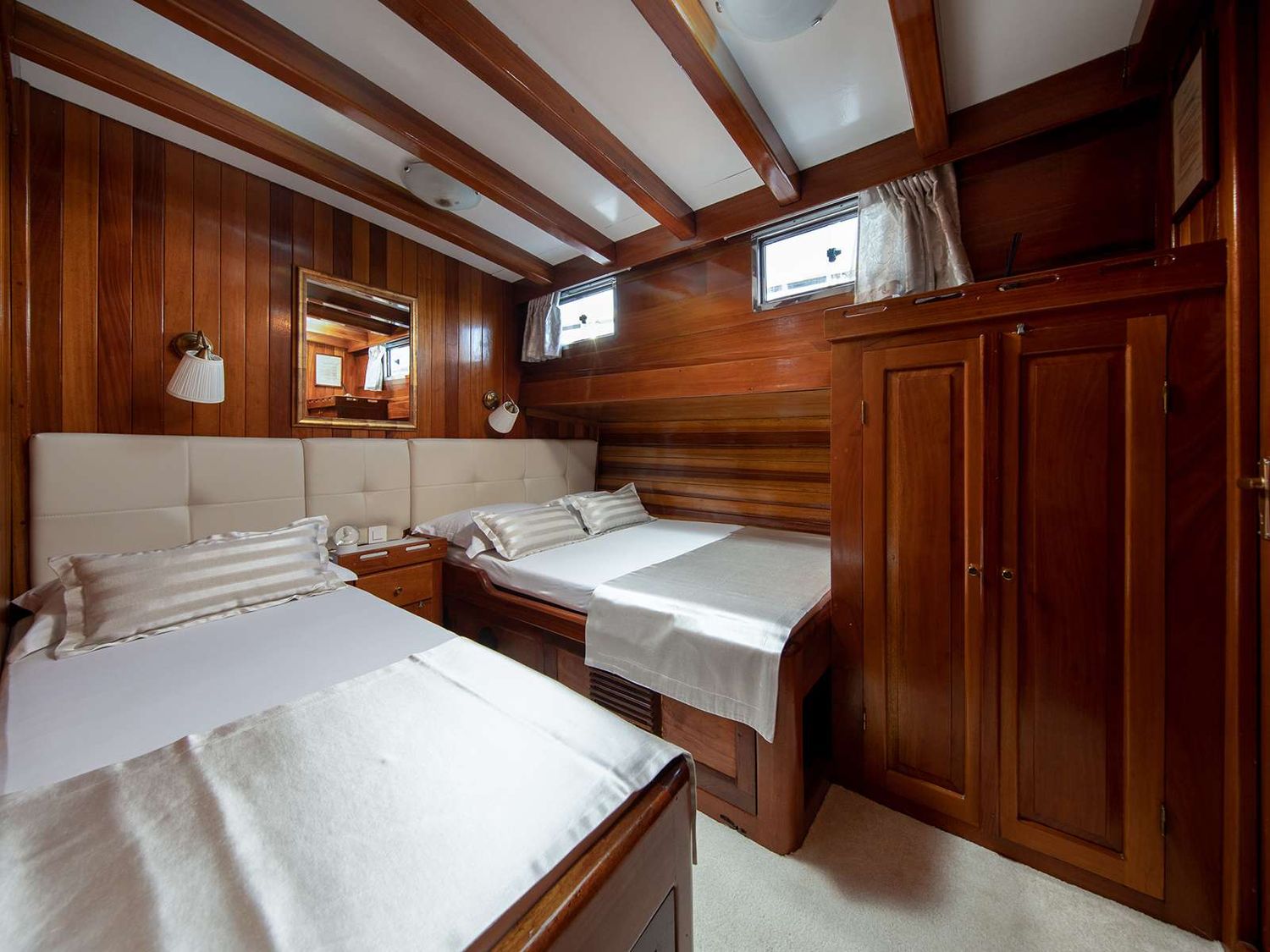 yacht-536397