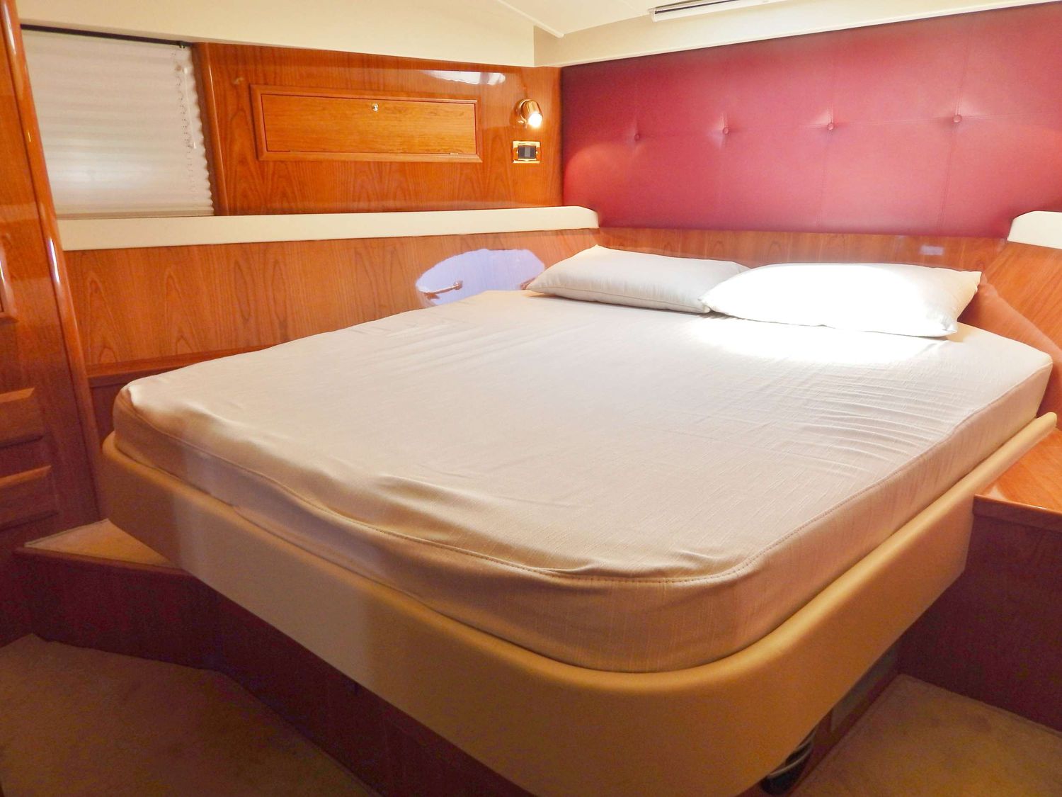 yacht-111383