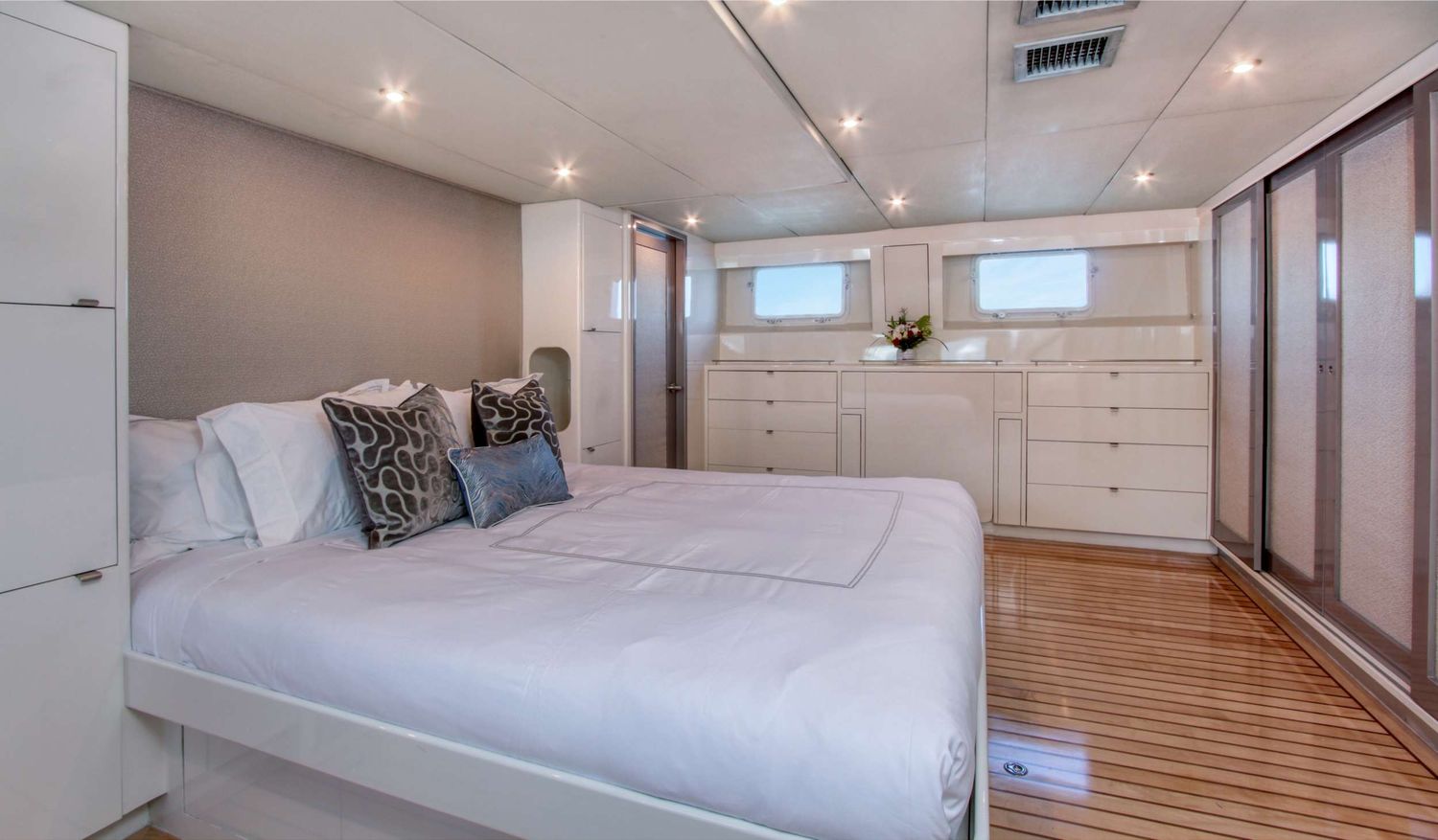 yacht-115568