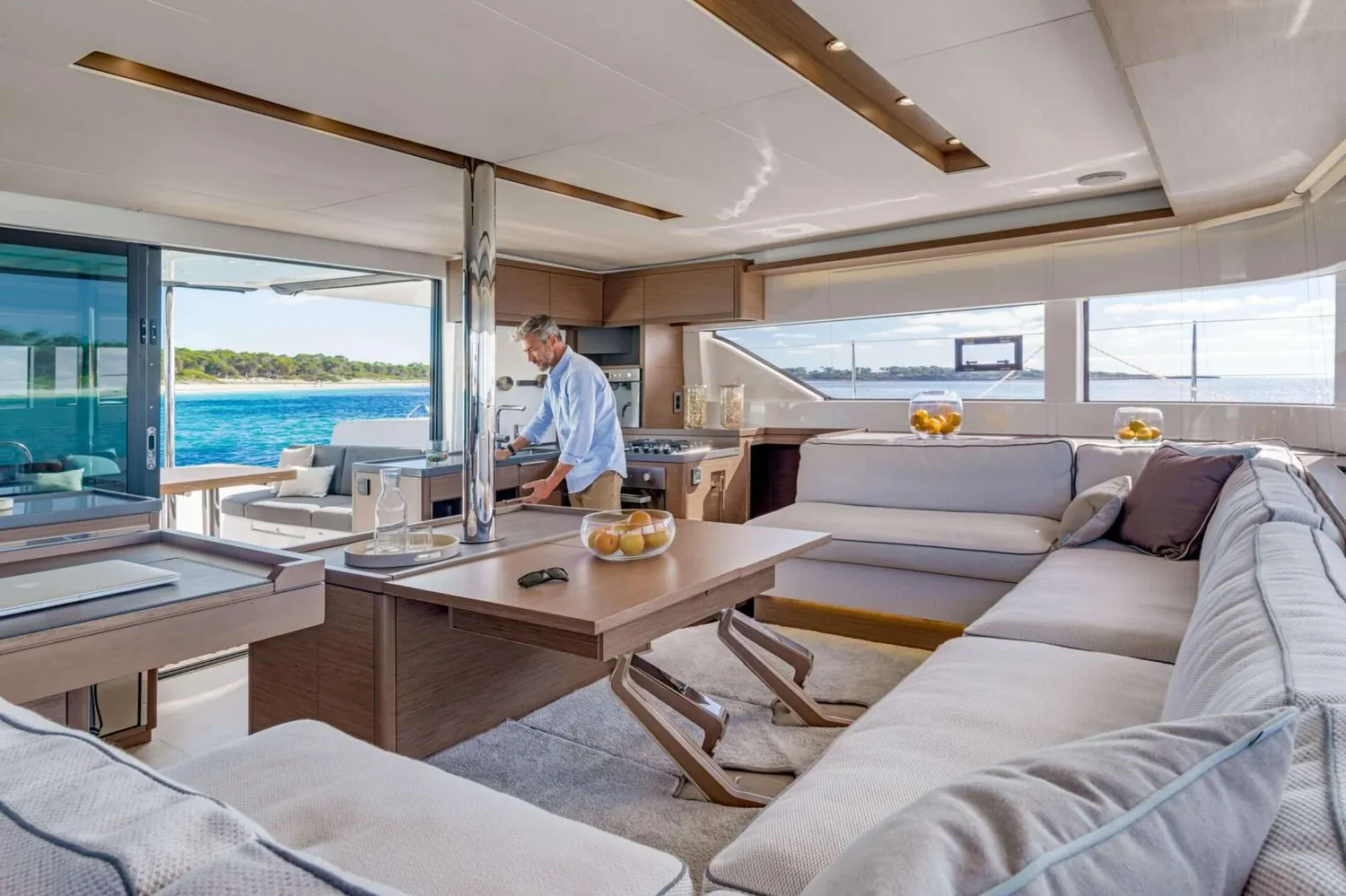 yacht-111710