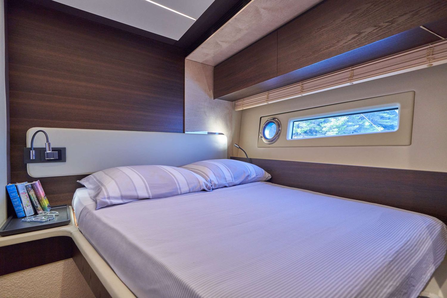 yacht-133097