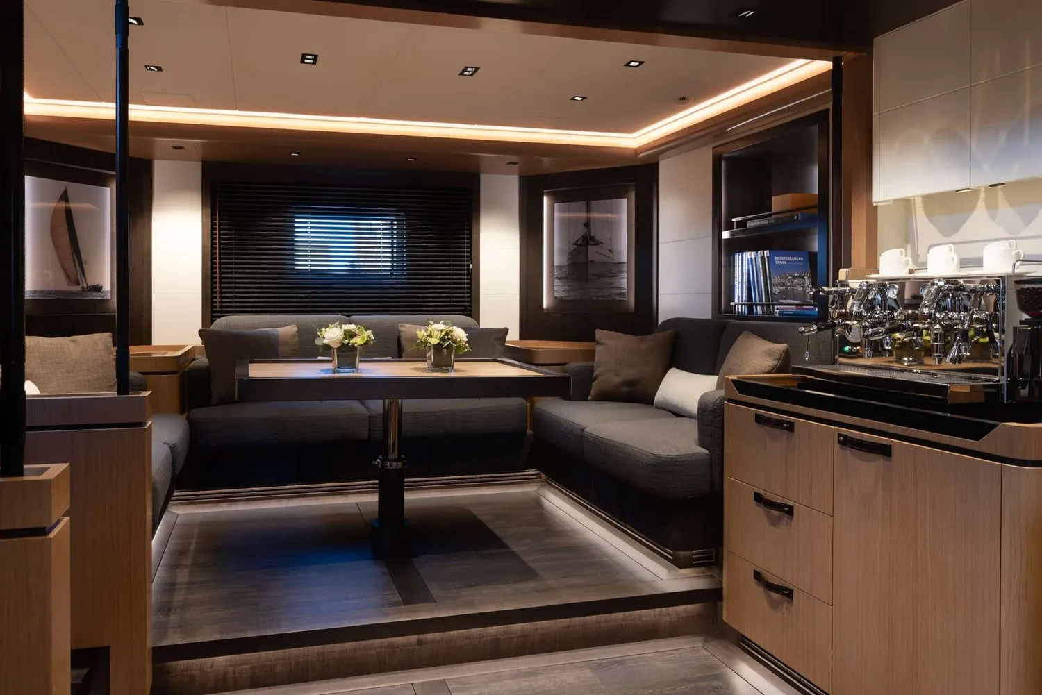 yacht-133111