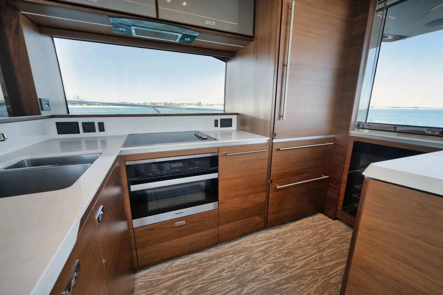 yacht-146402