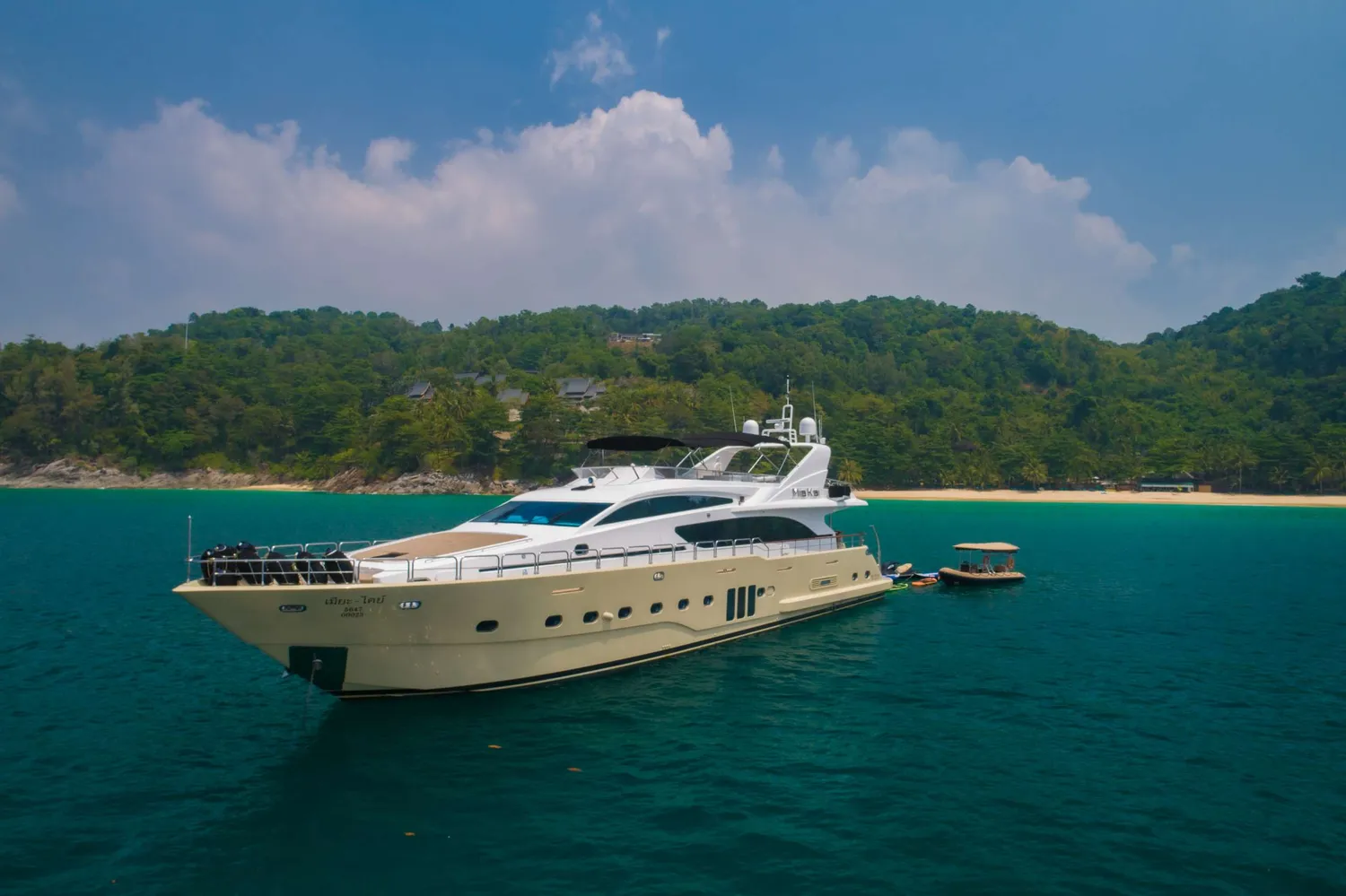yacht-137045