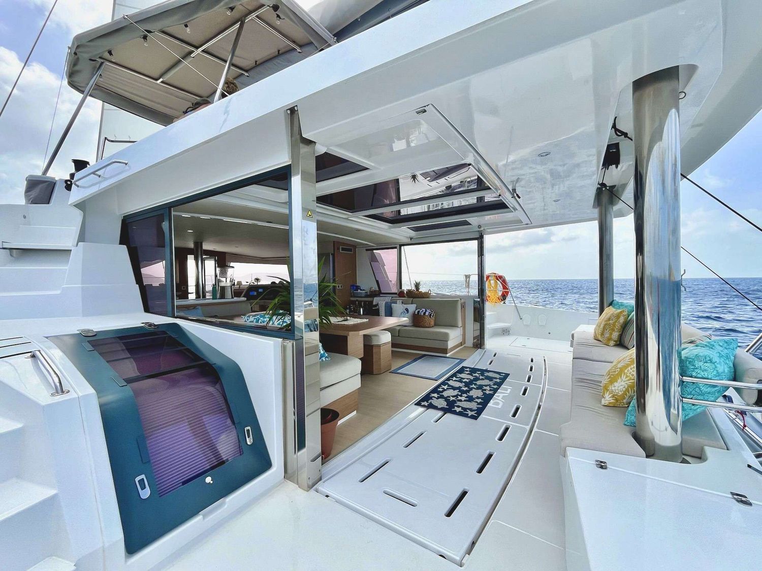yacht-513336