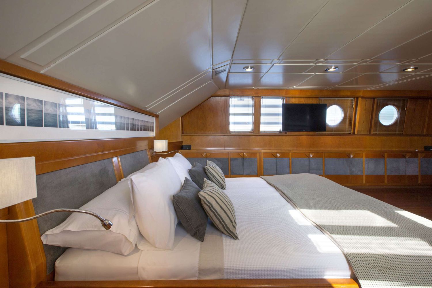 yacht-138014