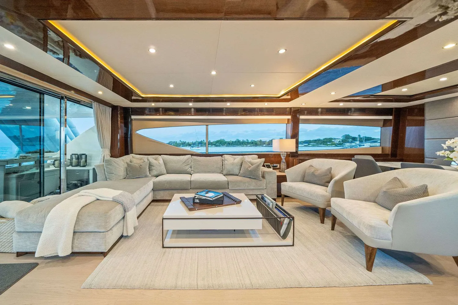 yacht-141211
