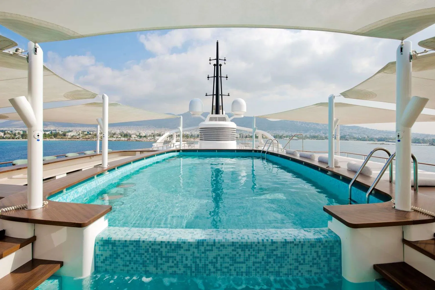 yacht-150403