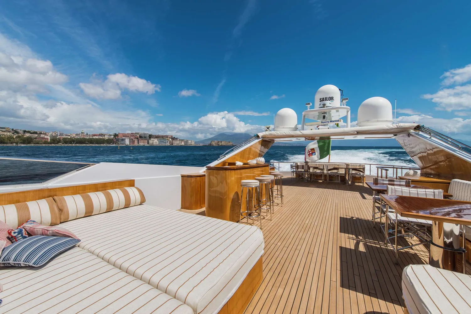 yacht-156694
