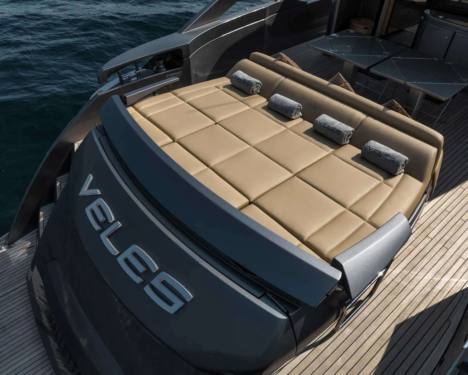yacht-156732