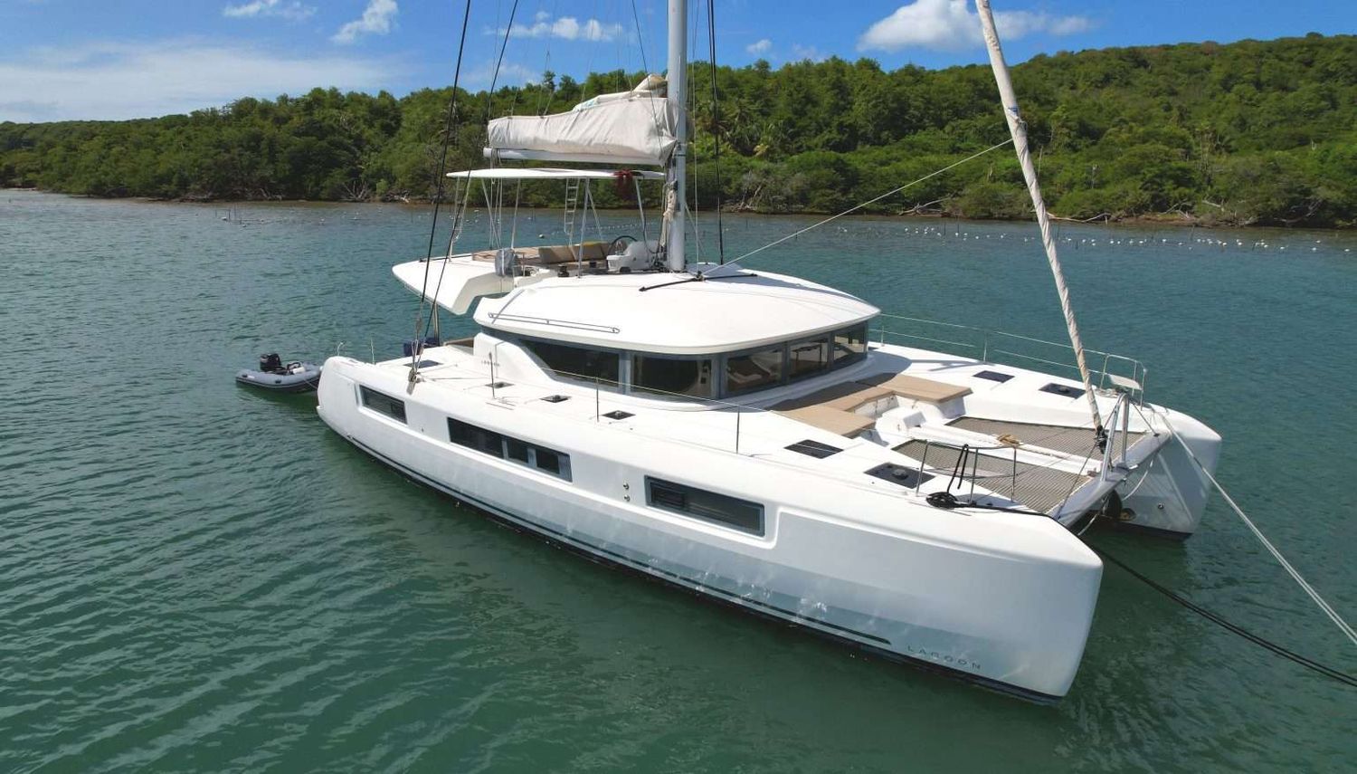 yacht-381325