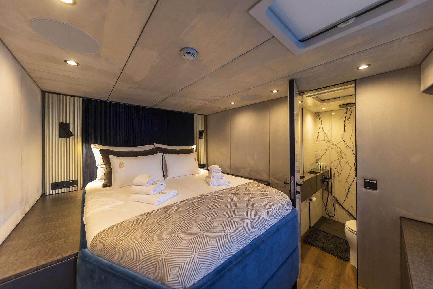 yacht-163654