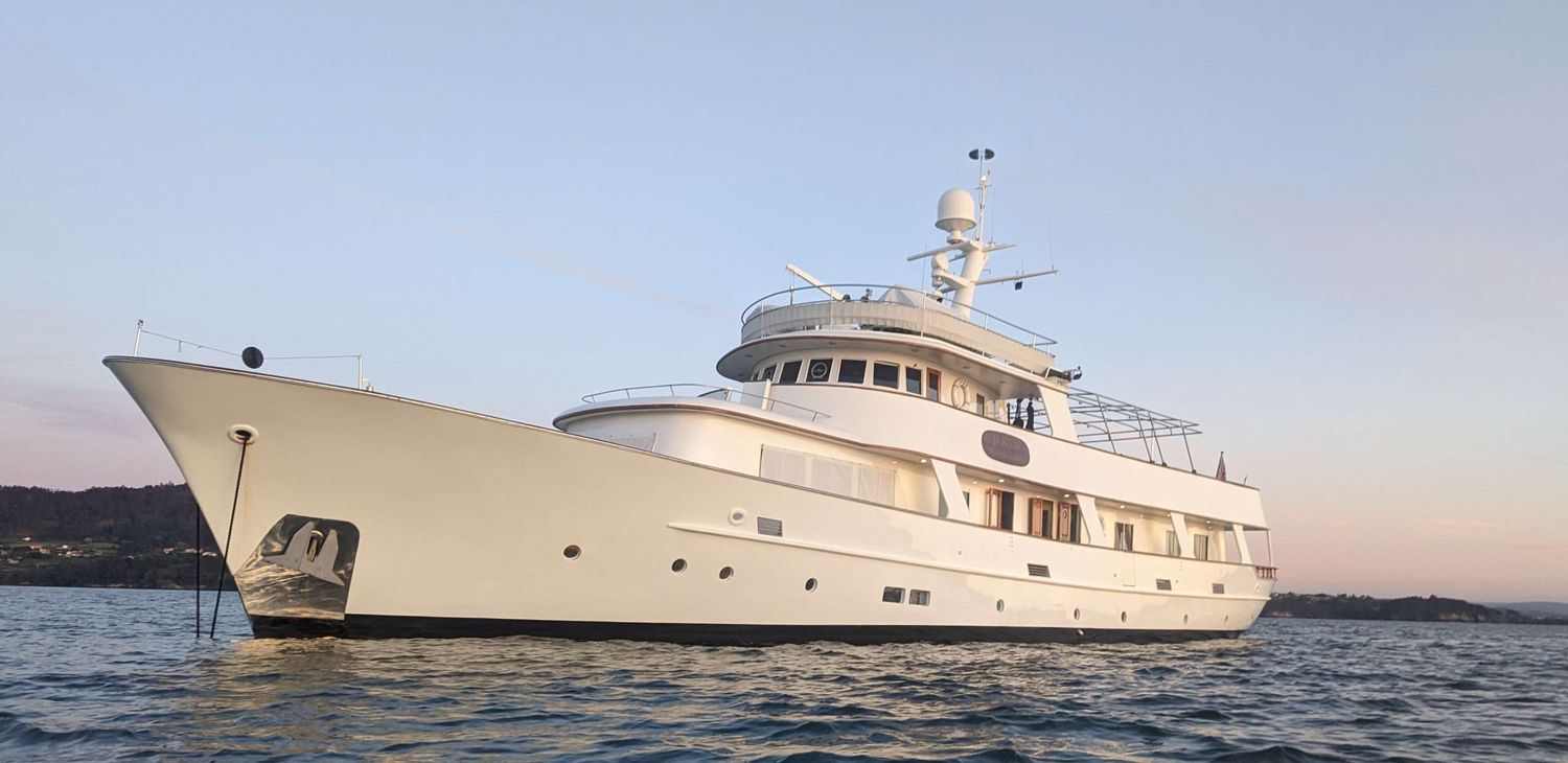 yacht-163876