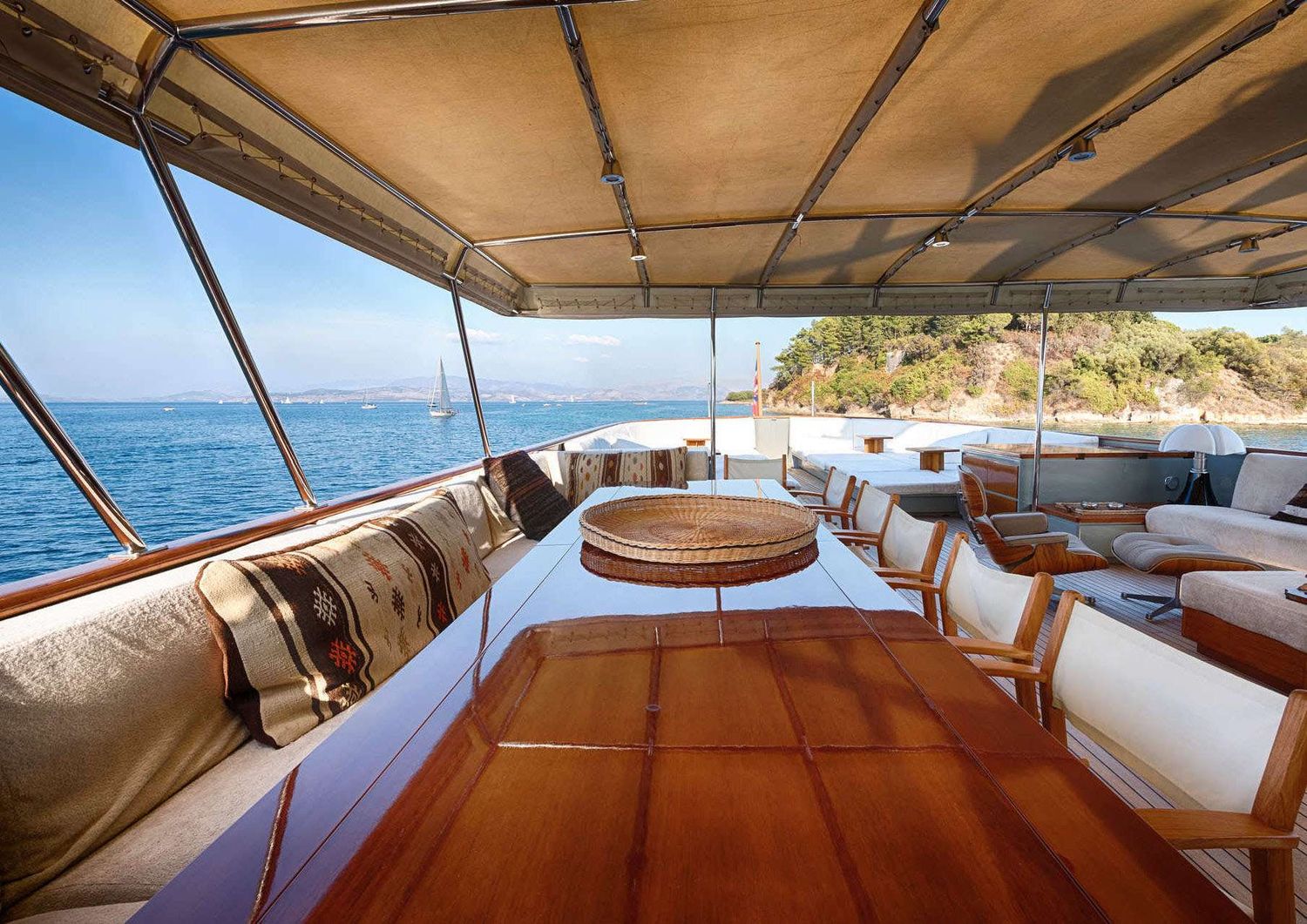 yacht-163878