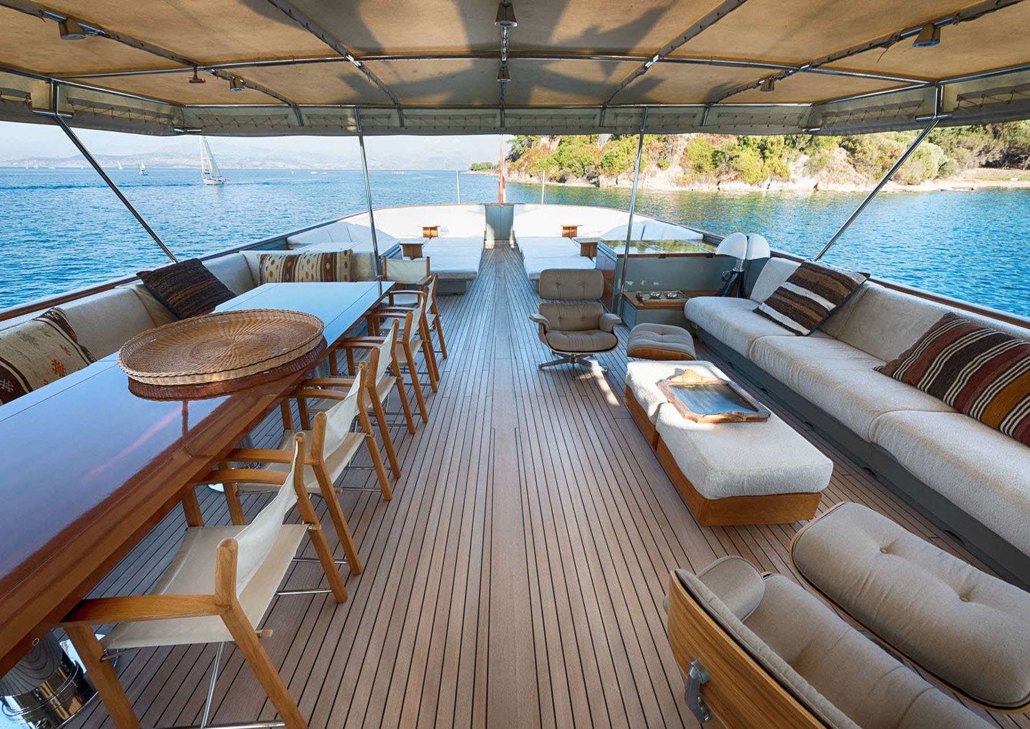yacht-163879