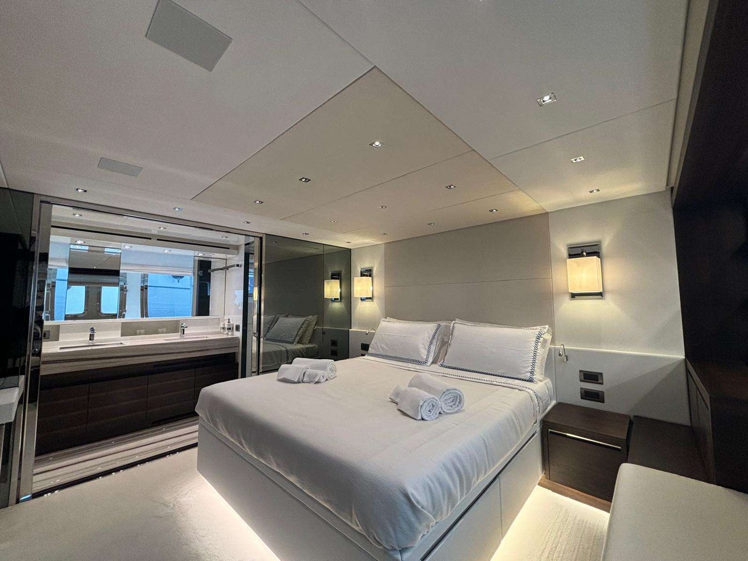 yacht-348877