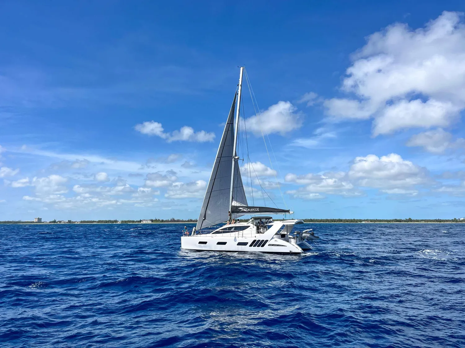 yacht-253949