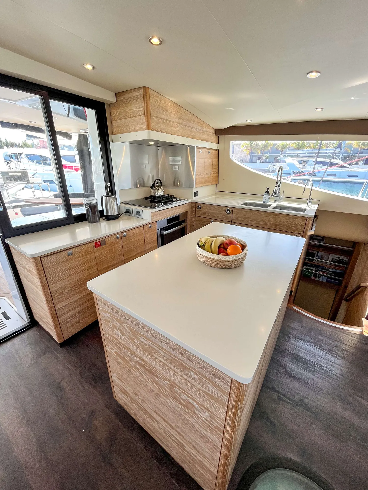 yacht-253952