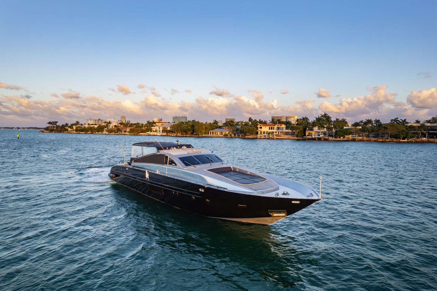 yacht-260423