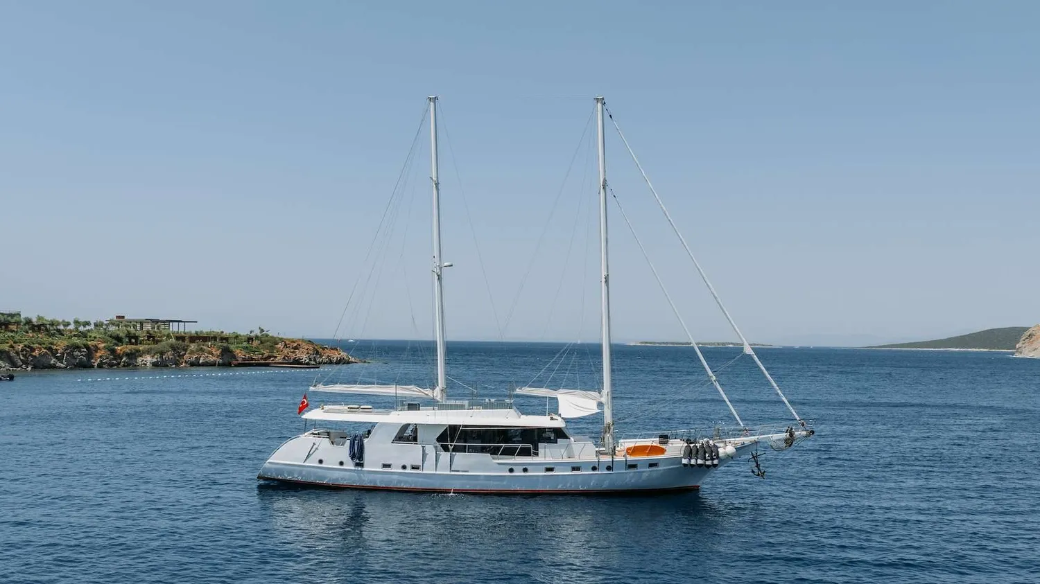yacht-253998