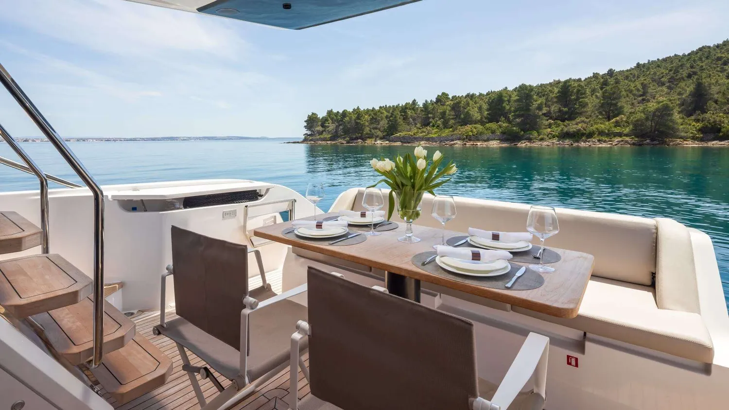 yacht-276380