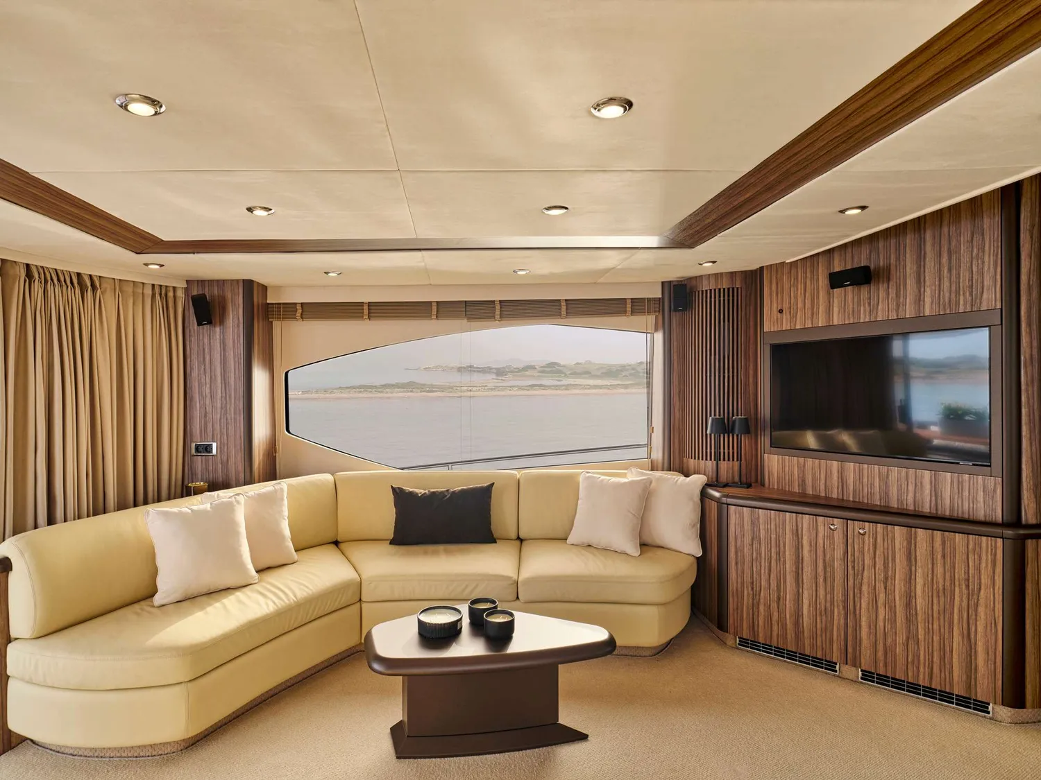 yacht-283731