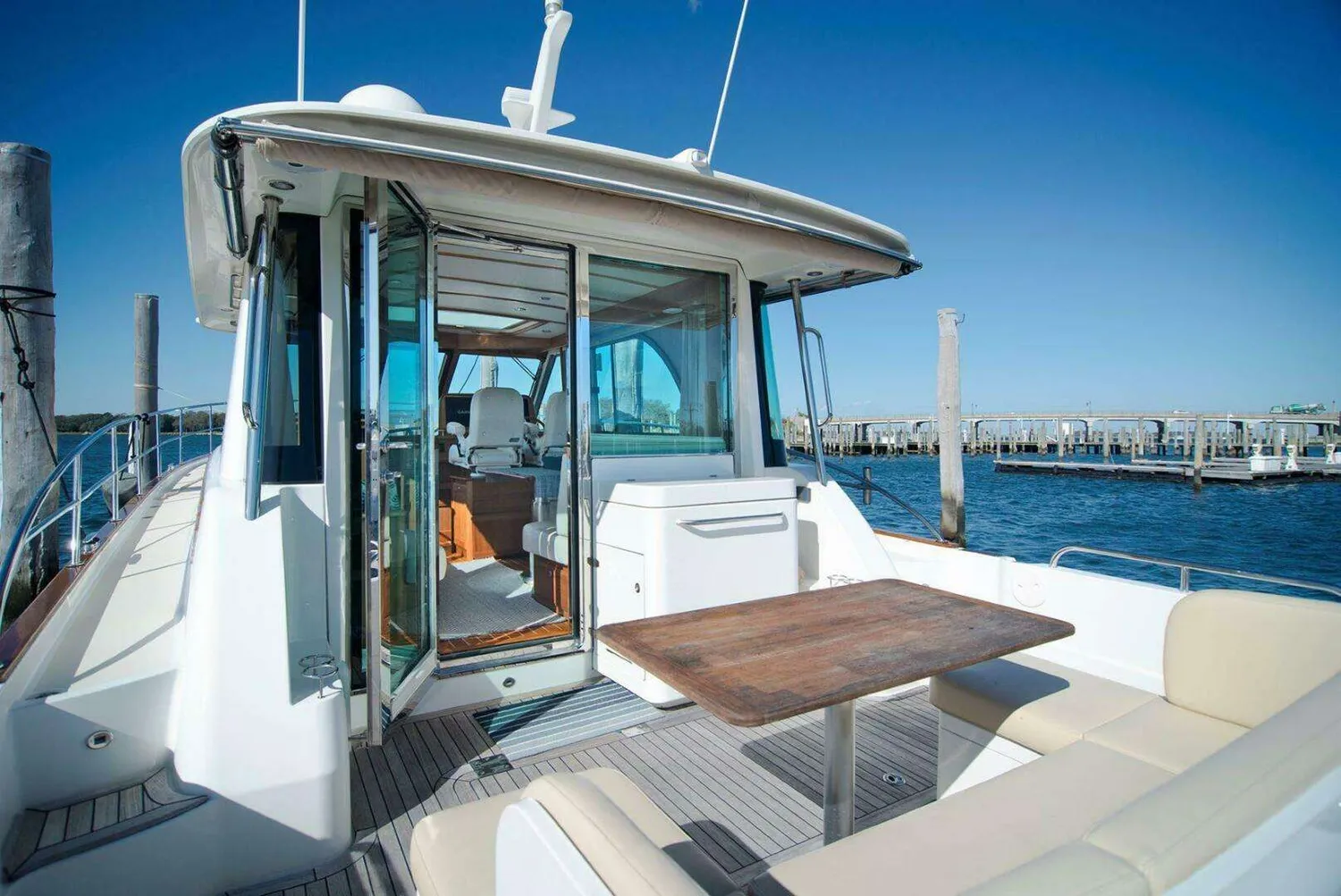 yacht-367269
