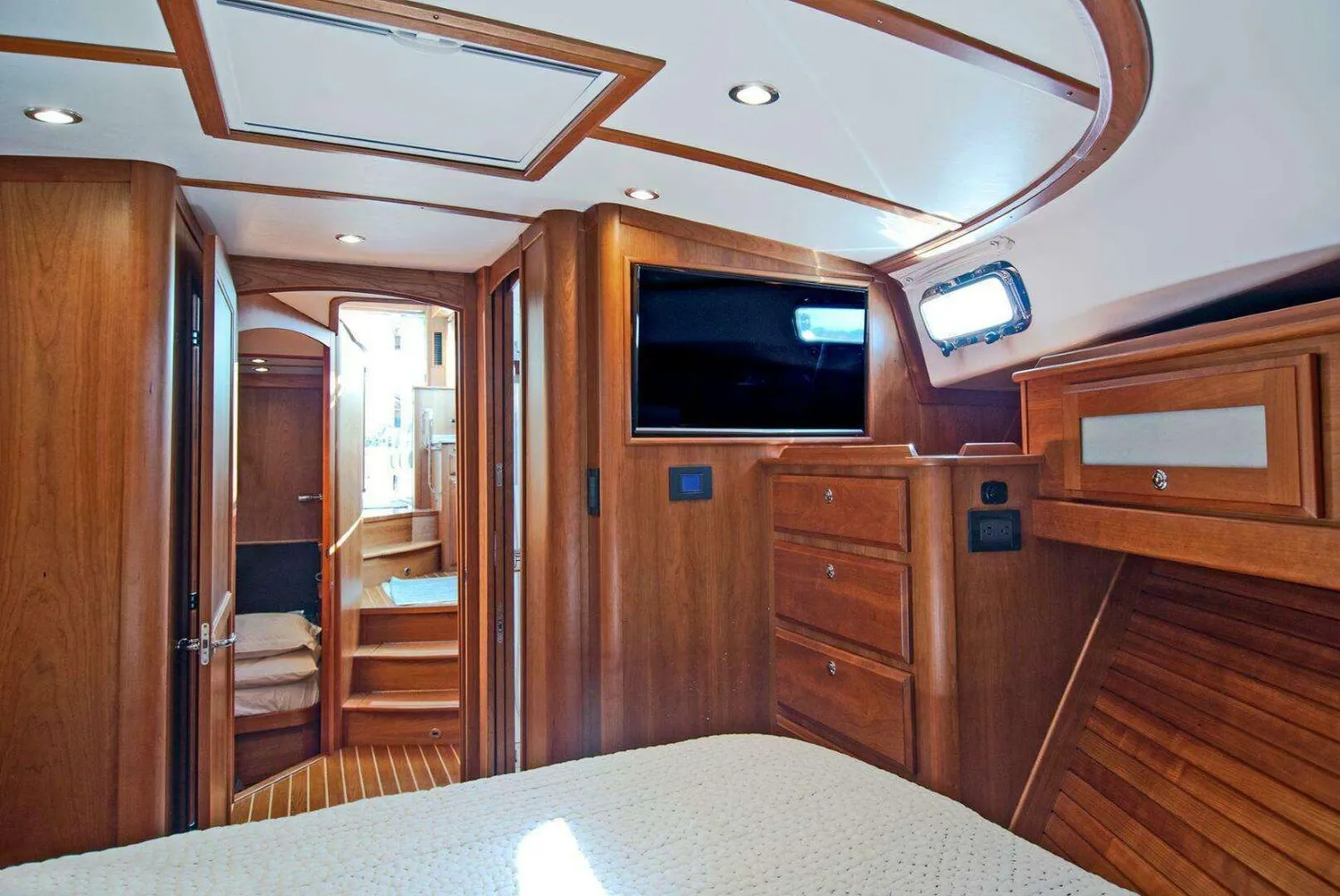 yacht-367271