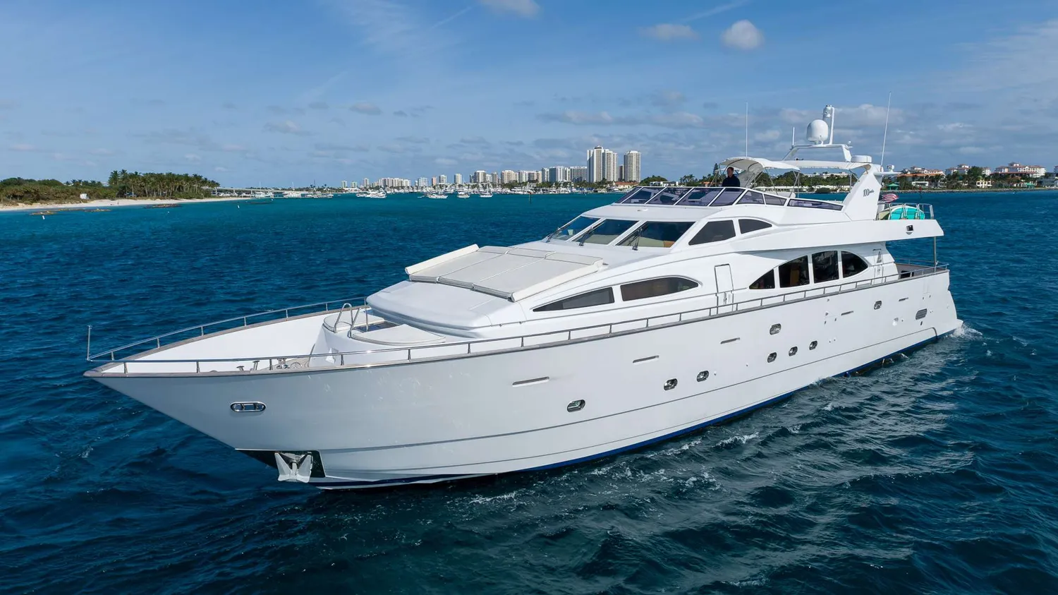 yacht-330309