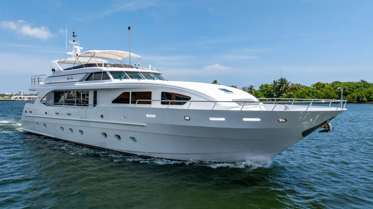 yacht-348816