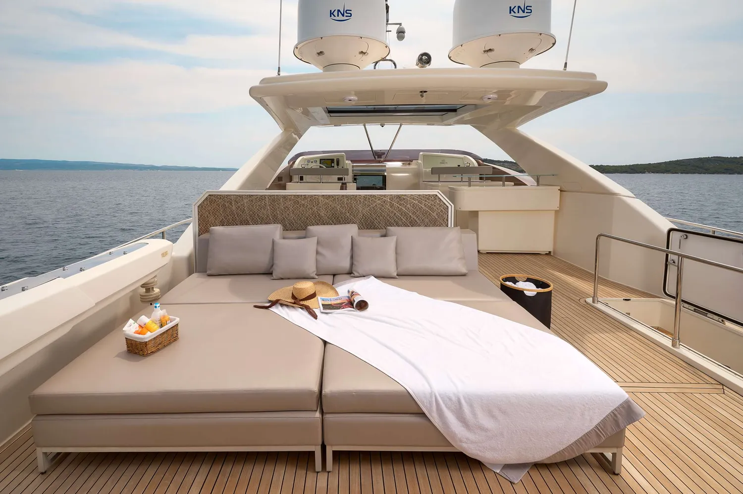 yacht-334812
