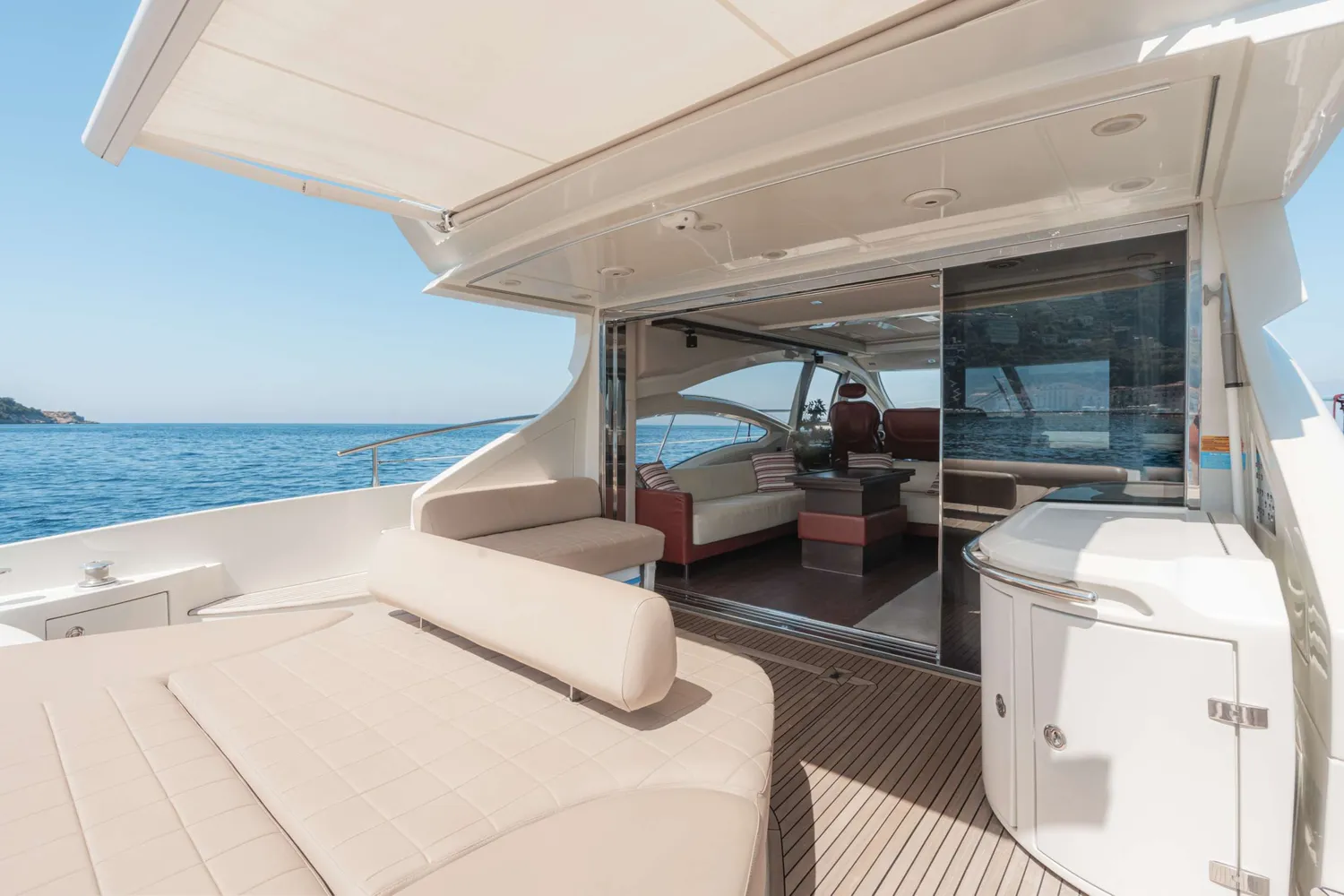 yacht-364801