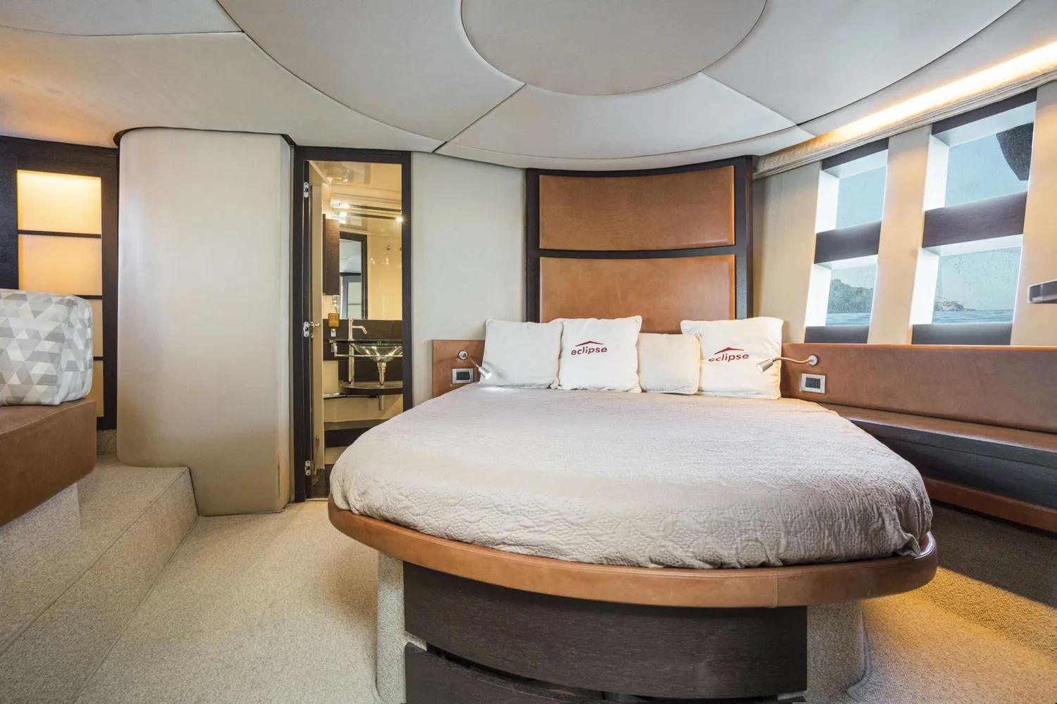 yacht-364803