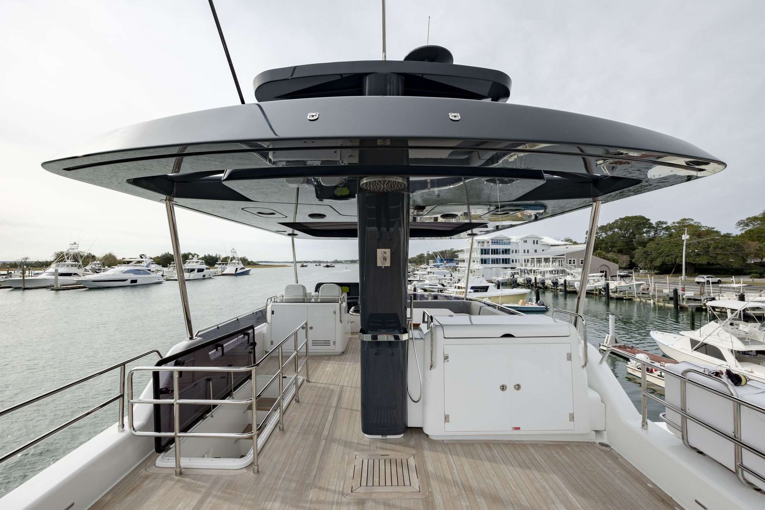 yacht-364817