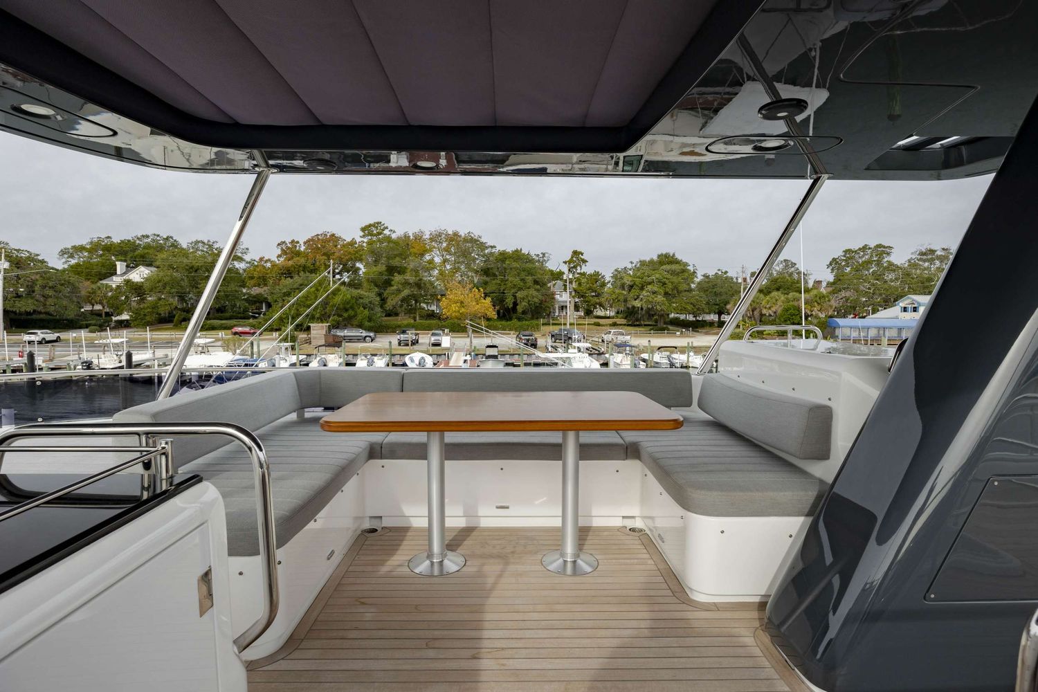 yacht-364810