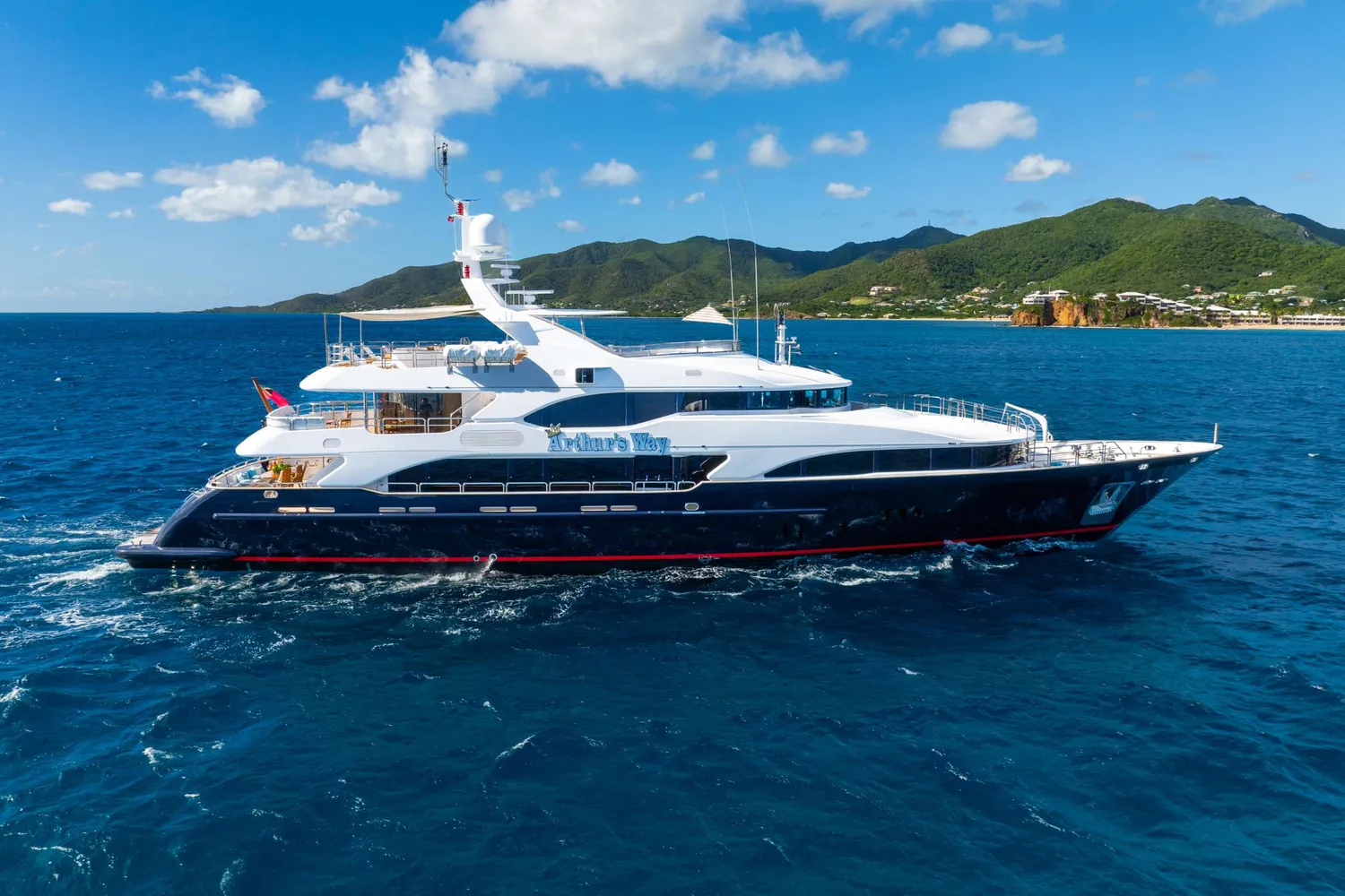 yacht-380743