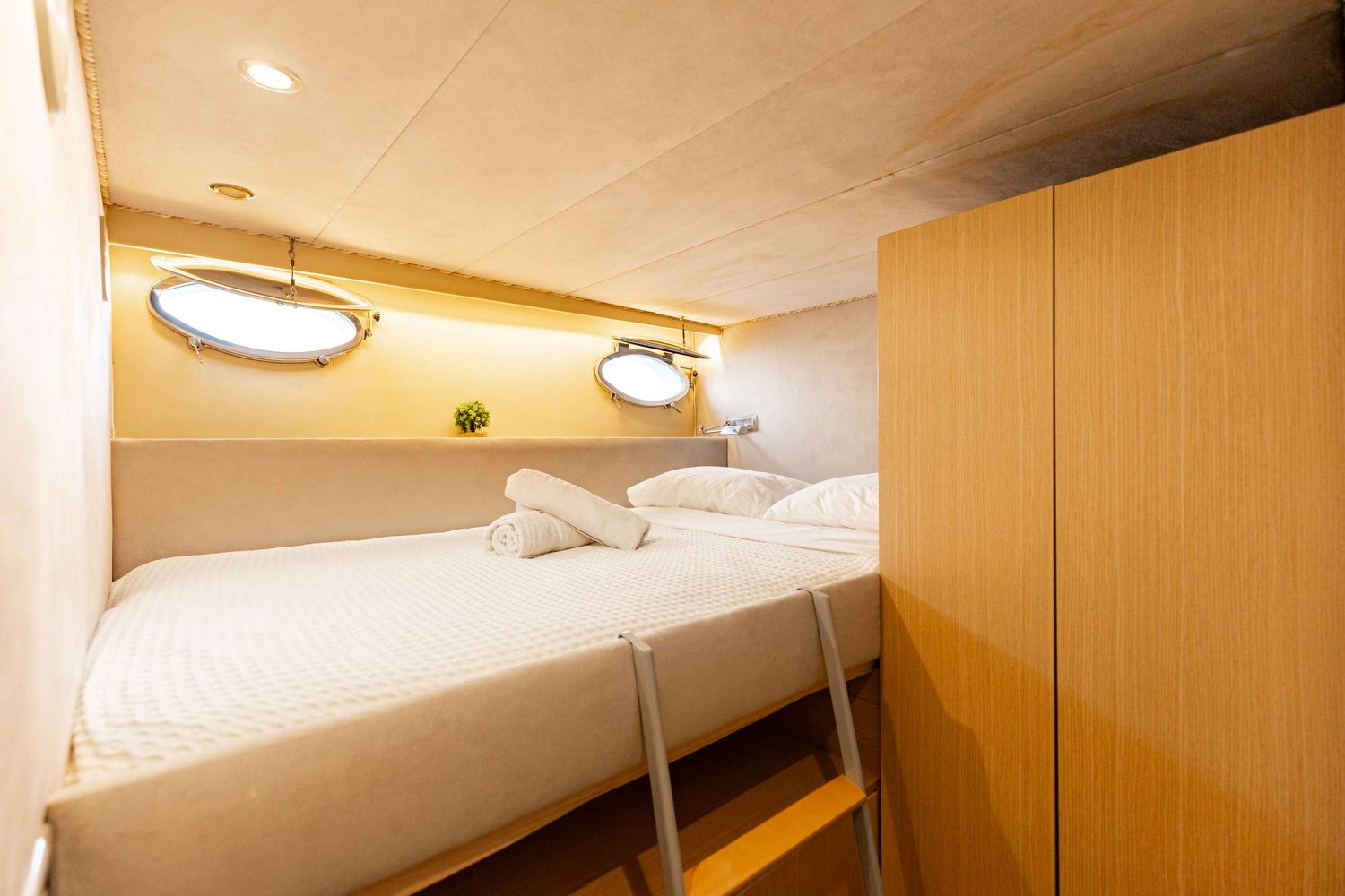 yacht-389868
