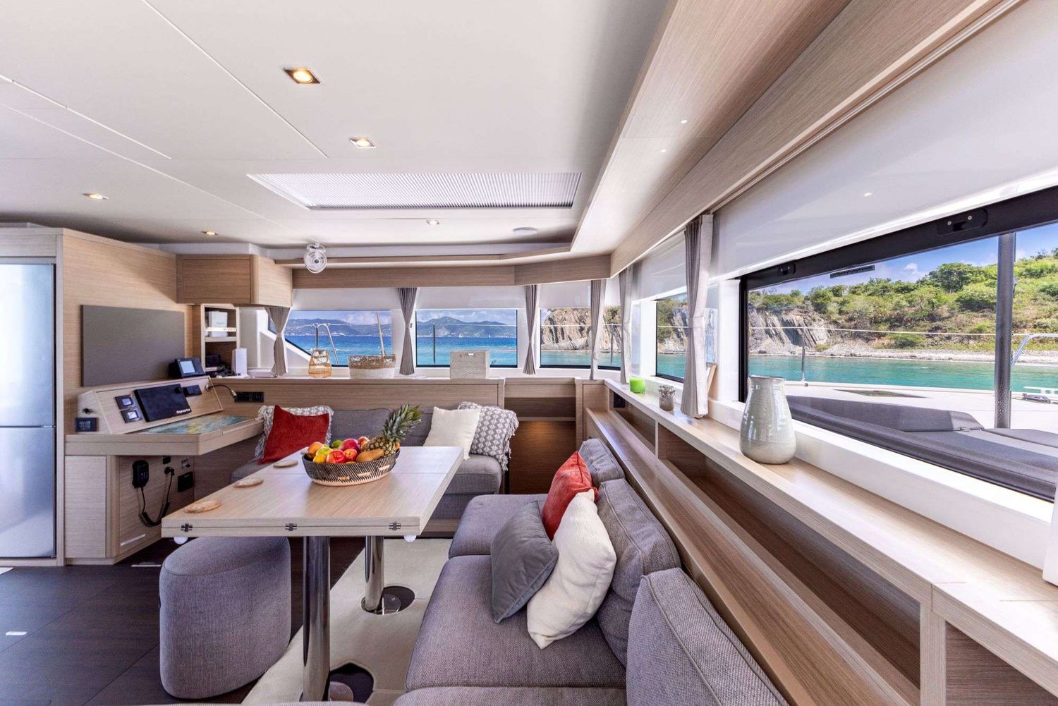 yacht-408007