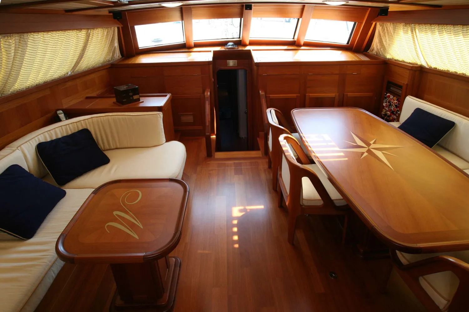 yacht-444937