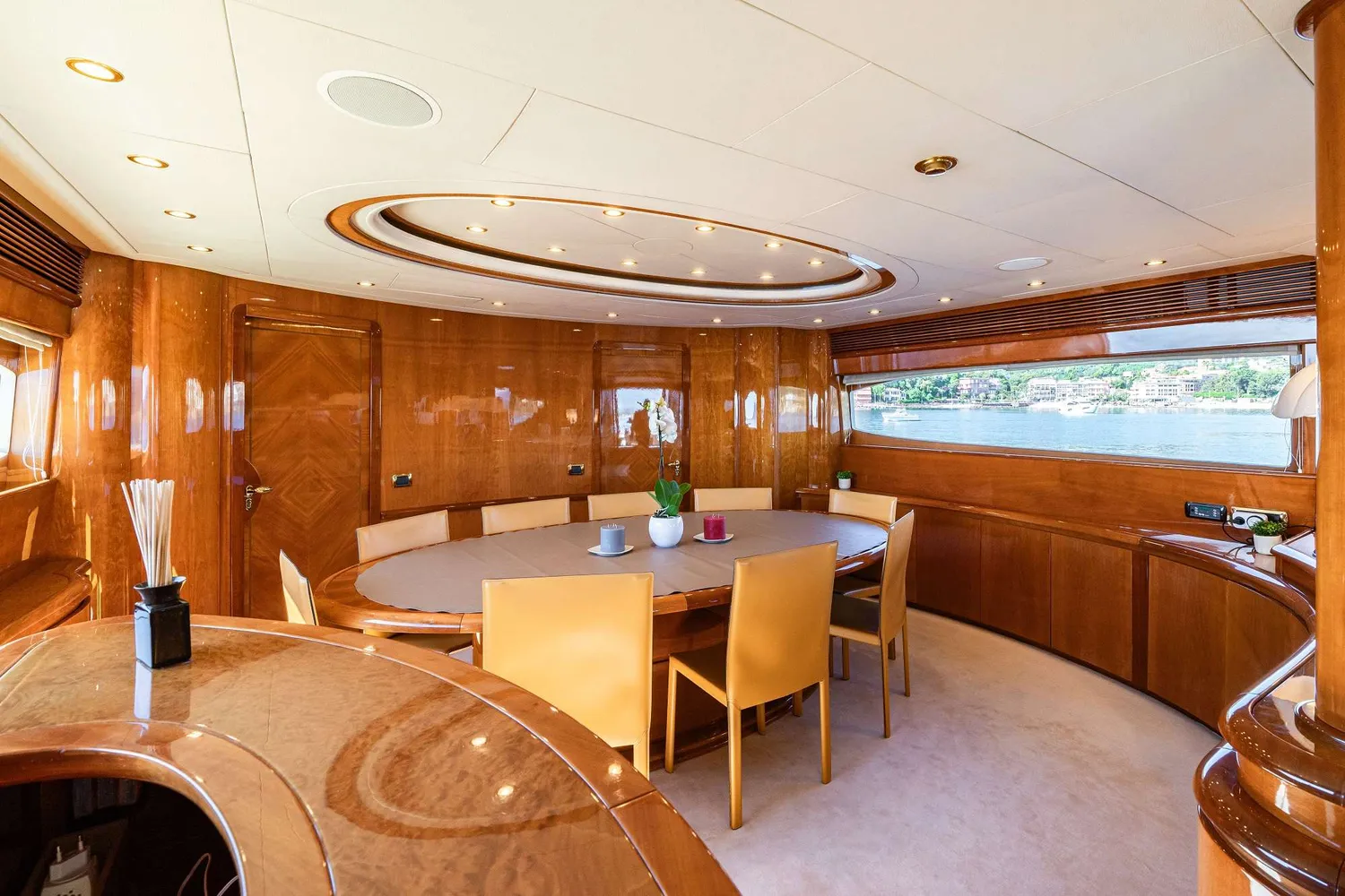 yacht-451635
