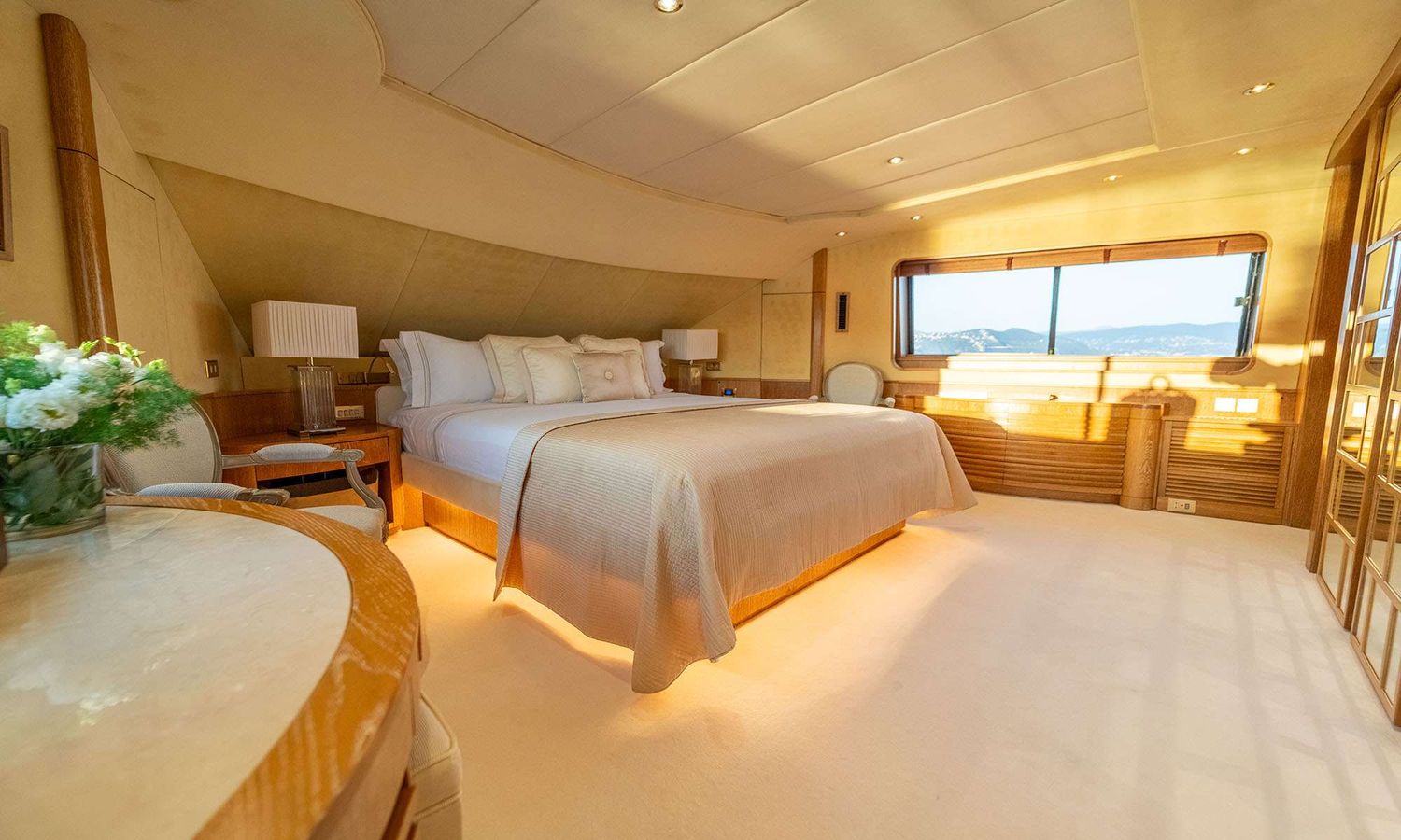 yacht-518936
