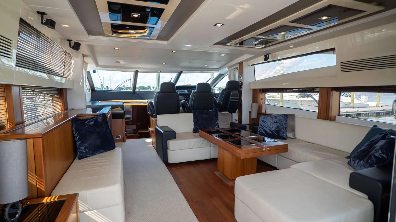 yacht-519121