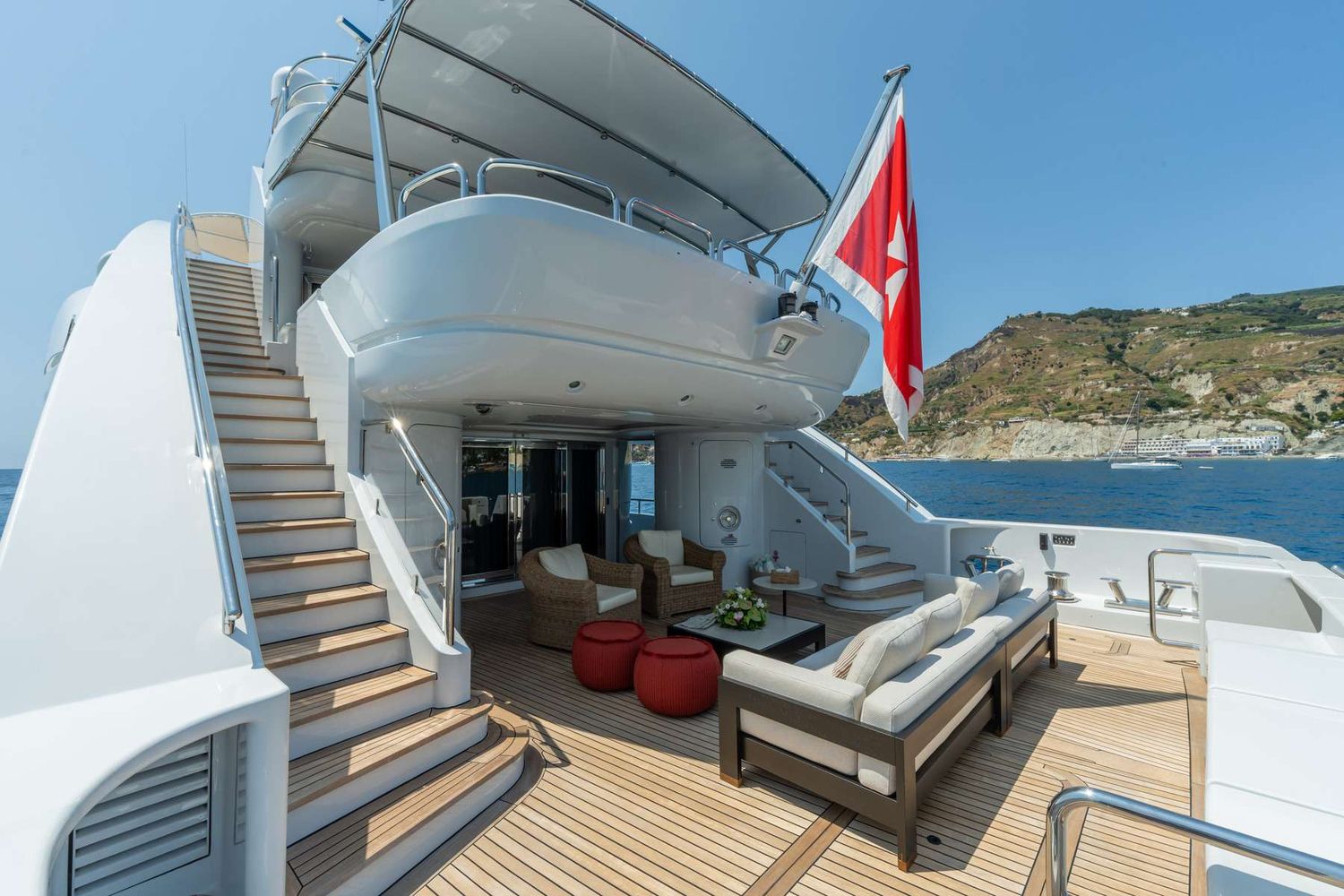 yacht-536371