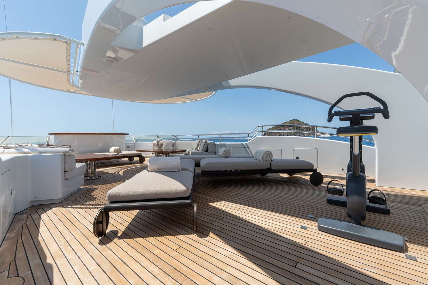 yacht-536373