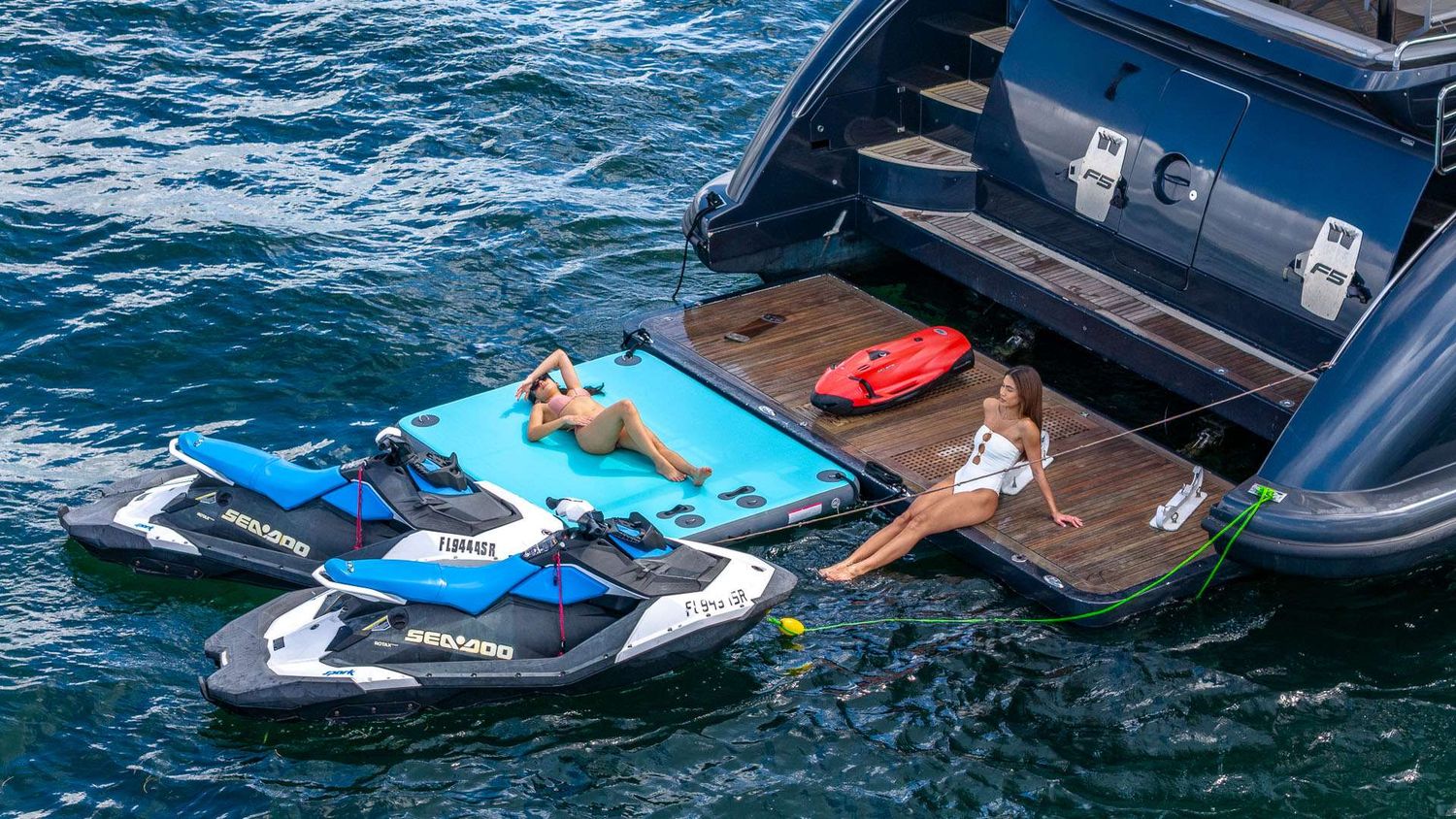 yacht-546423