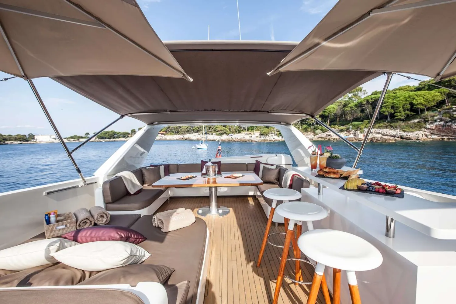 yacht-523418
