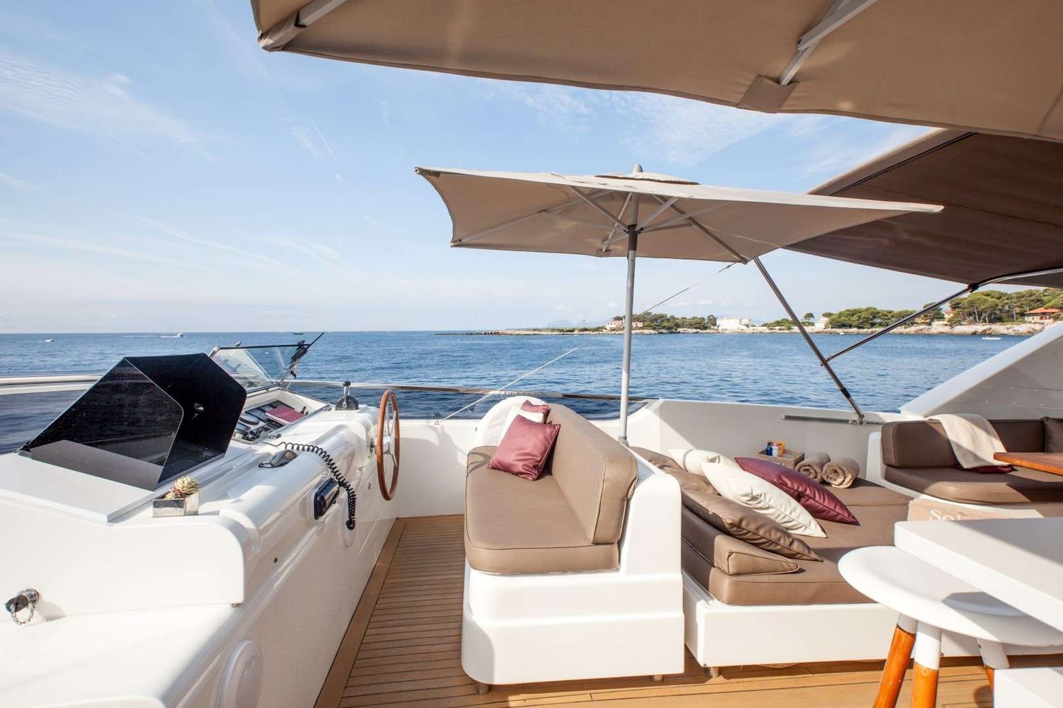 yacht-523420