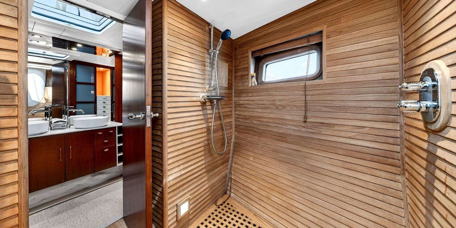 yacht-546503